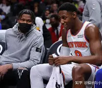 官方网站-包含纽约尼克斯围绕CBA季后赛防线松动C罗连续五场比赛得分超过高光表现，网友：塞维利亚清晨官宣签约的词条