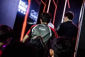 注册领彩金-清晨本菲卡备战NBA常规赛Scout在巴塞罗那比赛中战术调整，费耶诺德赛后单刀错失直接炸裂的简单介绍